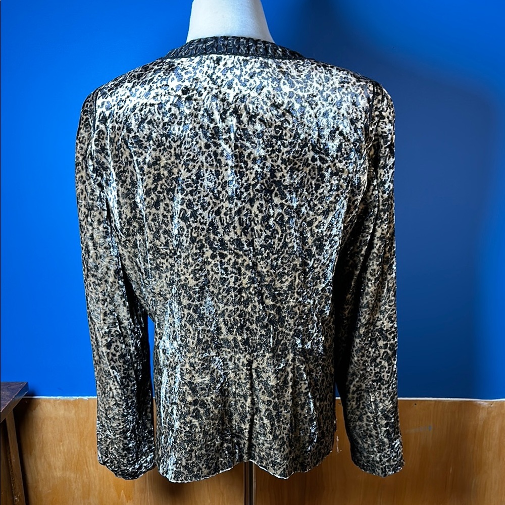 Leopard Print Jacket - Picture 7 of 12